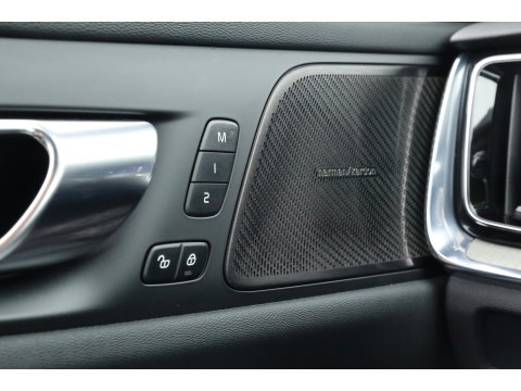 Volvo V60 T6 Plug-in hybrid Plus Bright | Long range | Pilot Assist | Bliss | Google info. | CarPlay | Stoel- Stuurverw.
