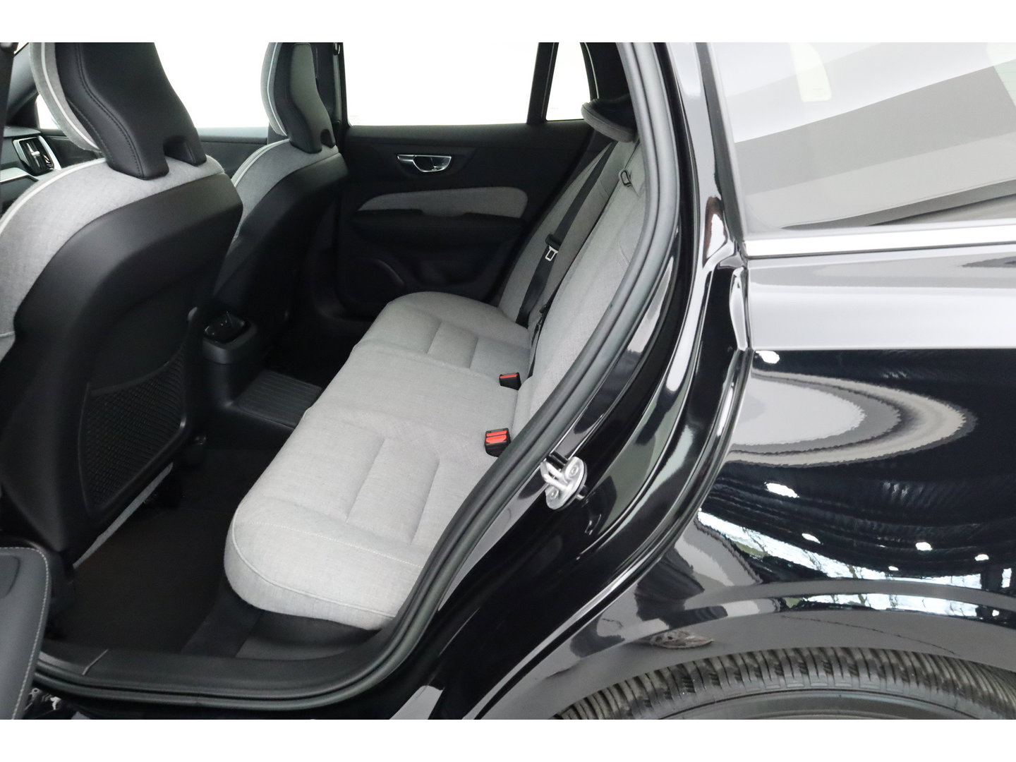 Volvo V60 T6 Plug-in hybrid Plus Bright | Long range | Pilot Assist | Bliss | Google info. | CarPlay | Stoel- Stuurverw.