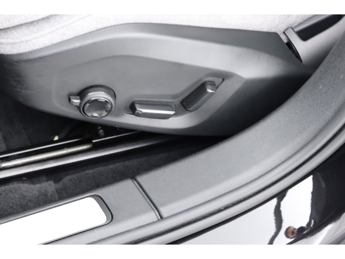 Volvo V60 T6 Plug-in hybrid Plus Bright | Long range | Pilot Assist | Bliss | Google info. | CarPlay | Stoel- Stuurverw.