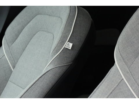 Volvo V60 T6 Plug-in hybrid Plus Bright | Long range | Pilot Assist | Bliss | Google info. | CarPlay | Stoel- Stuurverw.