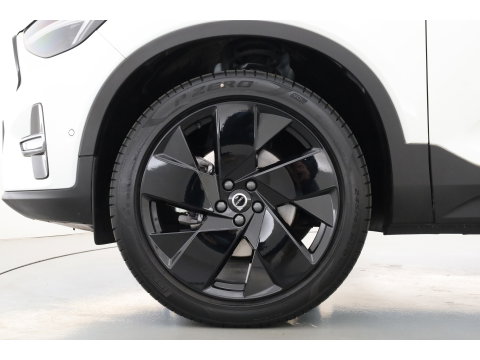 Volvo XC40 2.0 B3 Ultra Black Edition | Pano | Harman Kardon | 360cam | Memory | Stoel-Stuurverw. | Adapt. Cruise | Keyless