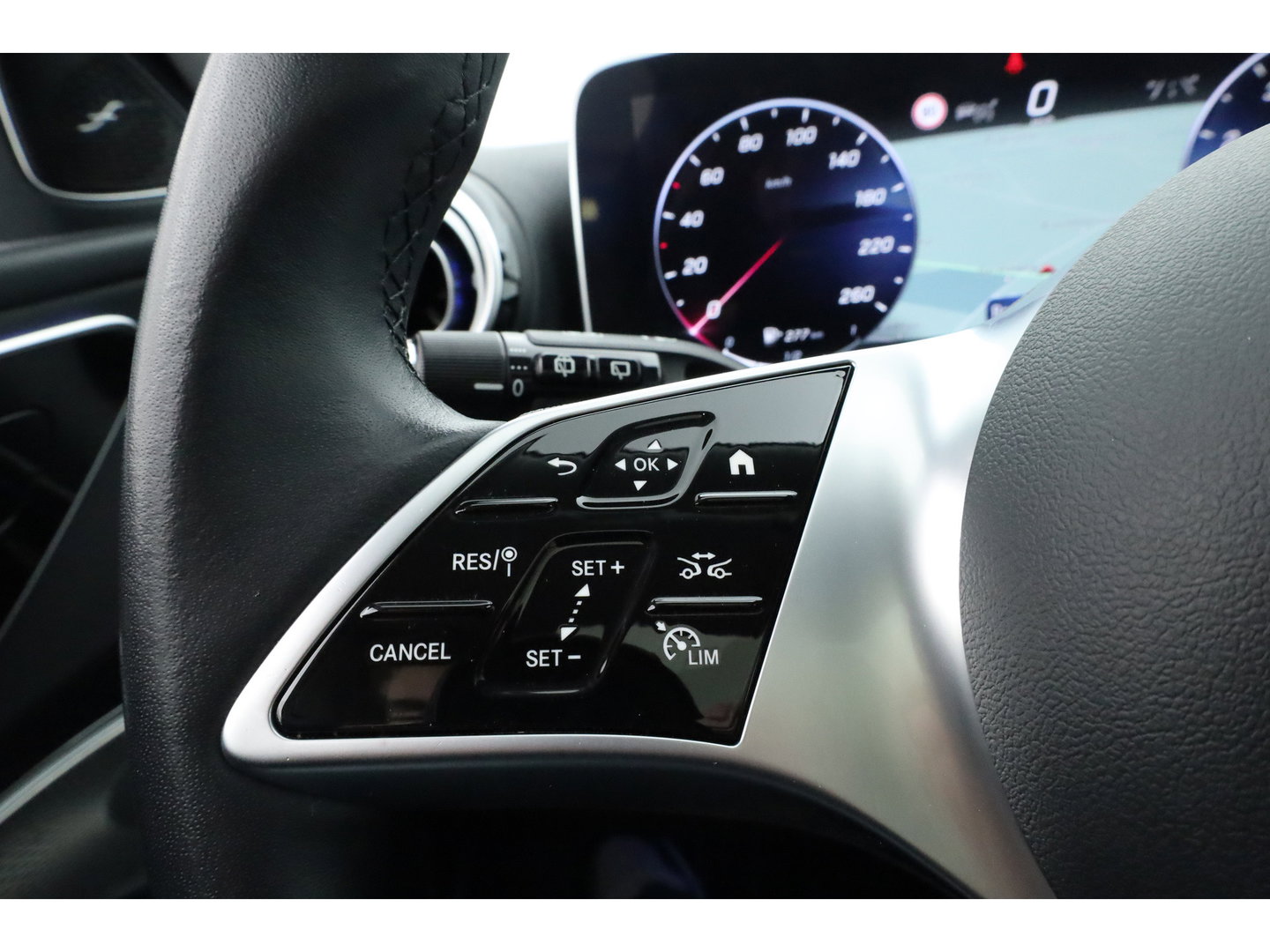 Mercedes-Benz C-Klasse Estate 180 Luxury Line | Pano | Elek. Trekhaak | 360cam | Leder | Memory seats | Burmester | Adapt. Cruise | Carplay