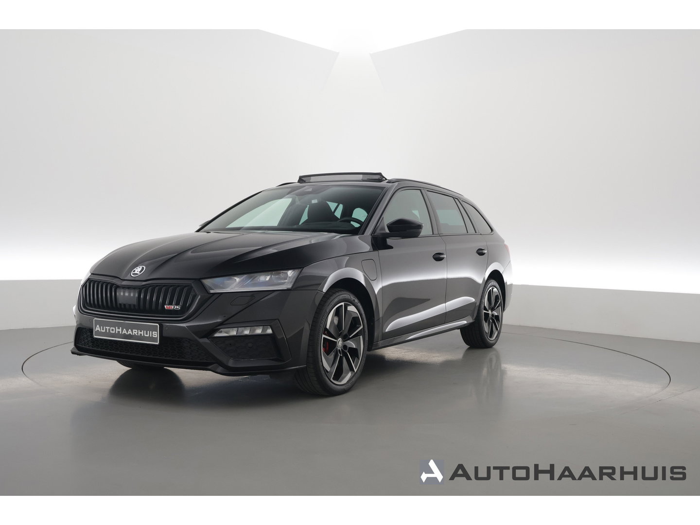 Škoda Octavia Combi 1.4 TSI RS iV PHEV Business | Pano | HUD | Adapt. Cruise | Elek. Trekhaak | Keyless | Stoelverw. | NAV + CarPlay