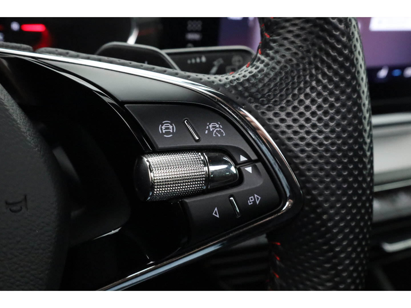 Škoda Octavia Combi 1.4 TSI RS iV PHEV Business | Pano | HUD | Adapt. Cruise | Elek. Trekhaak | Keyless | Stoelverw. | NAV + CarPlay