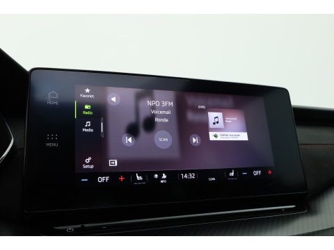 Škoda Octavia Combi 1.4 TSI RS iV PHEV Business | Pano | HUD | Adapt. Cruise | Elek. Trekhaak | Keyless | Stoelverw. | NAV + CarPlay