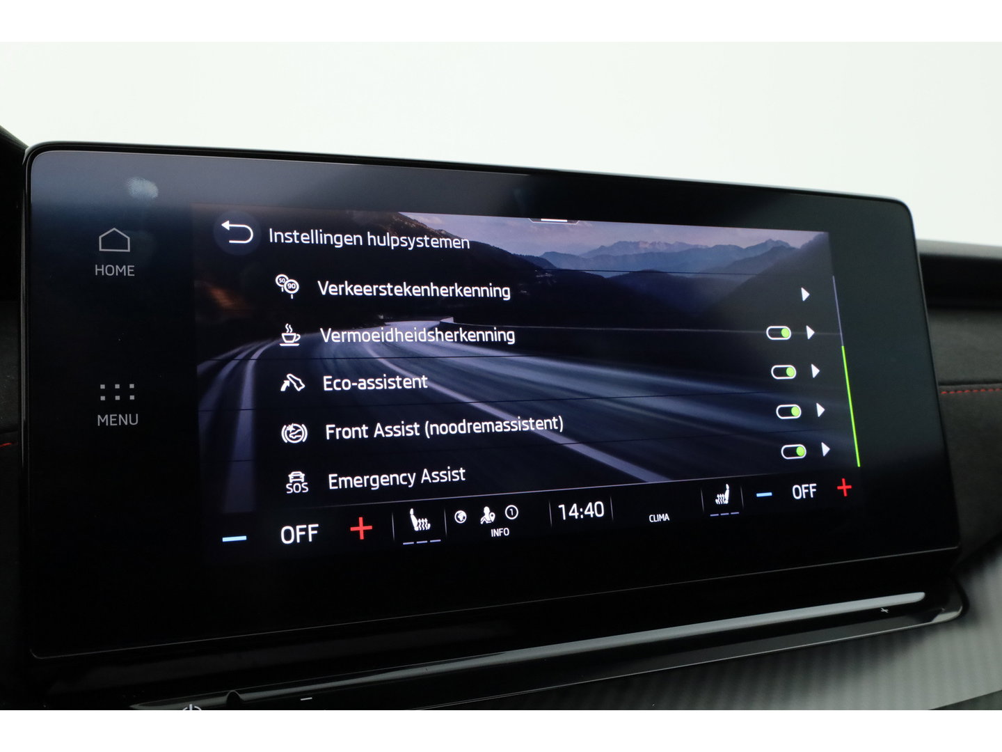Škoda Octavia Combi 1.4 TSI RS iV PHEV Business | Pano | HUD | Adapt. Cruise | Elek. Trekhaak | Keyless | Stoelverw. | NAV + CarPlay