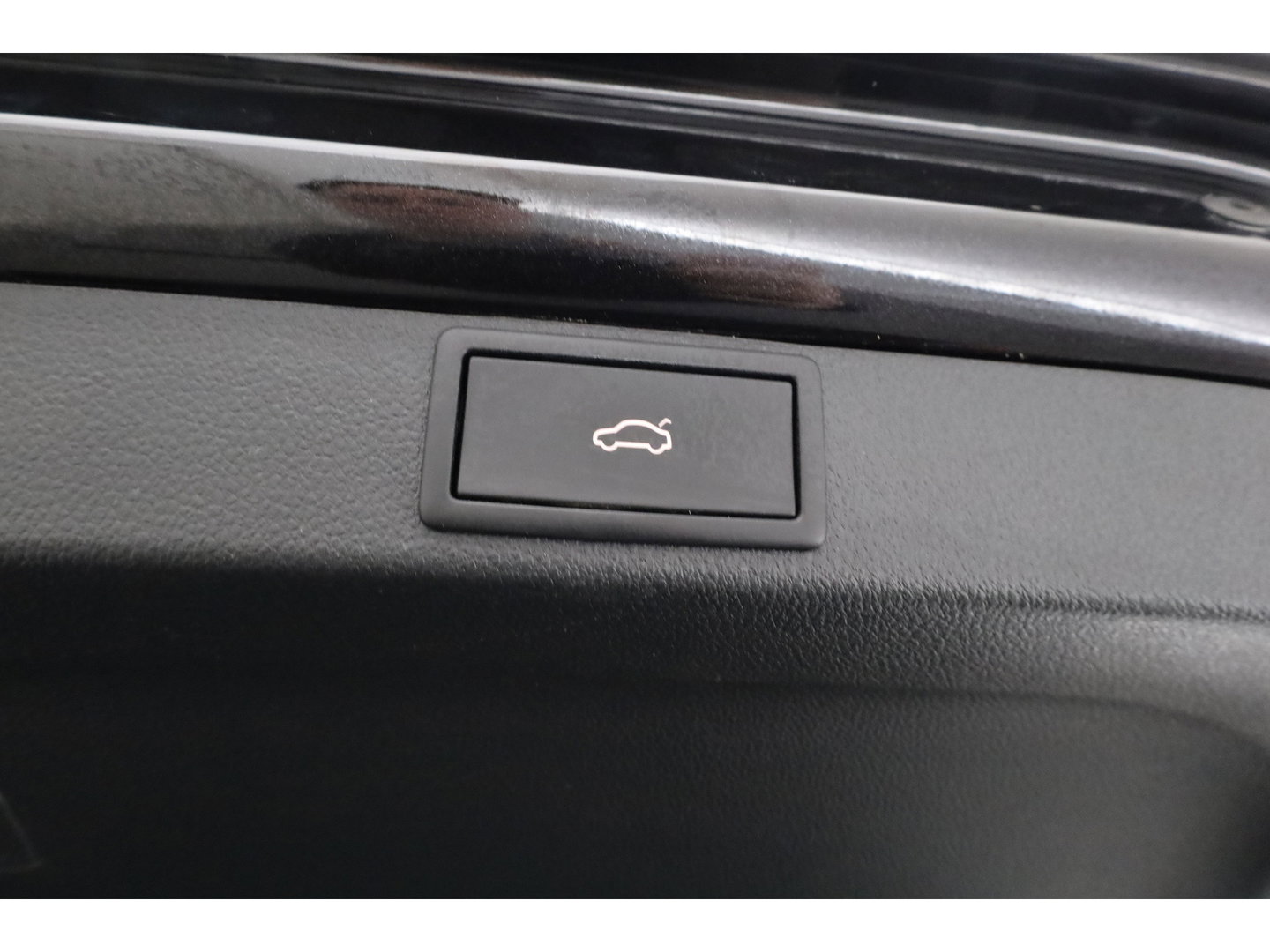 Škoda Octavia Combi 1.4 TSI RS iV PHEV Business | Pano | HUD | Adapt. Cruise | Elek. Trekhaak | Keyless | Stoelverw. | NAV + CarPlay