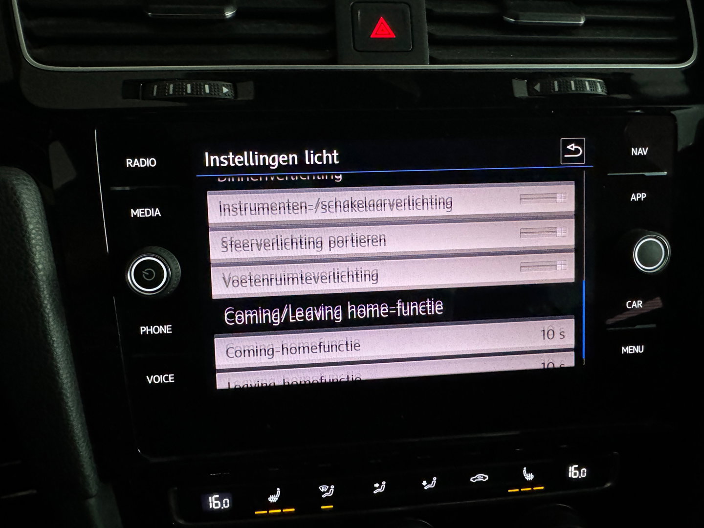 Volkswagen Golf 2.0 TSI 4Motion R Pano|Keyless|Dynaudio|Sfeer
