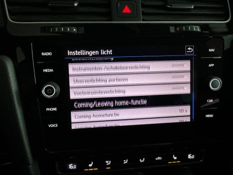 Volkswagen Golf 2.0 TSI 4Motion R Pano|Keyless|Dynaudio|Sfeer