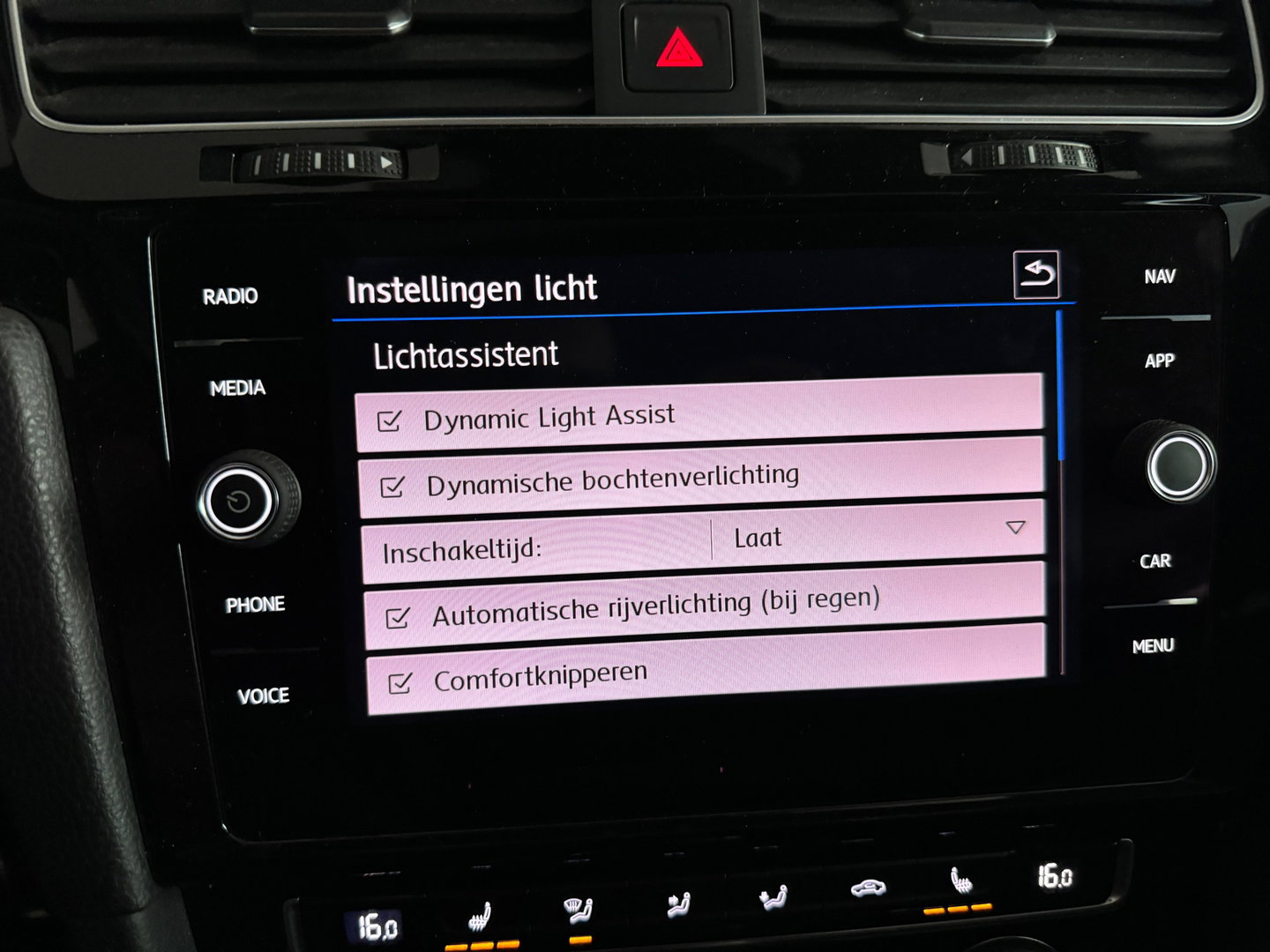 Volkswagen Golf 2.0 TSI 4Motion R Pano|Keyless|Dynaudio|Sfeer