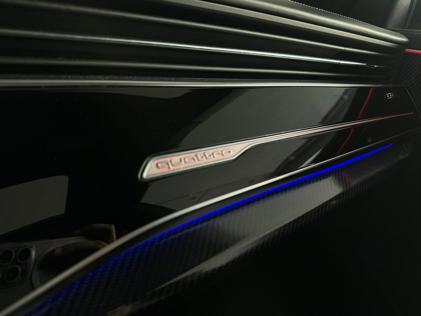 Audi Q8 60 TFSI e quattro S Line Comp Pano|RS Seat|HuD|Massage