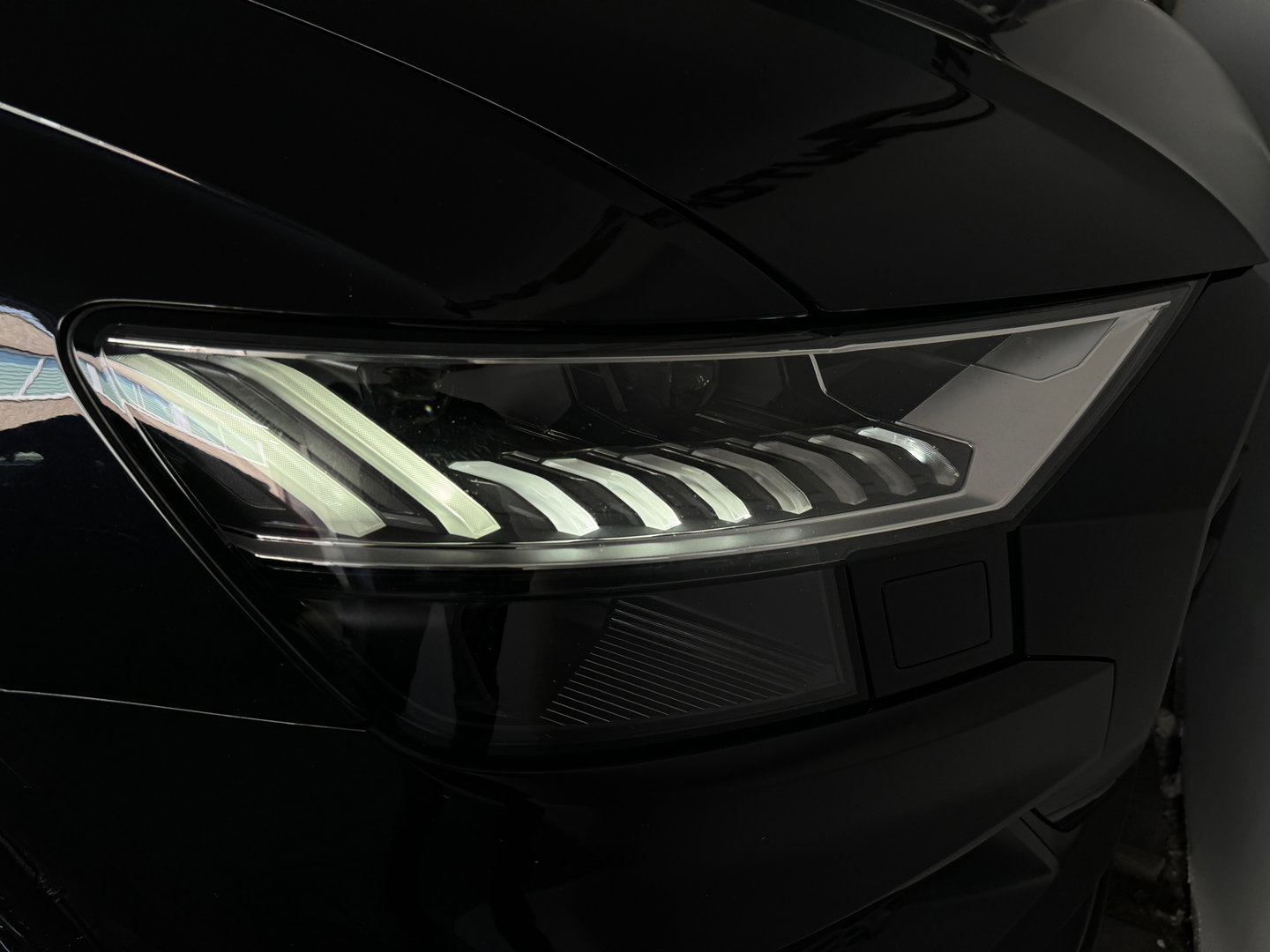 Audi Q8 60 TFSI e quattro S Line Comp Pano|RS Seat|HuD|Massage