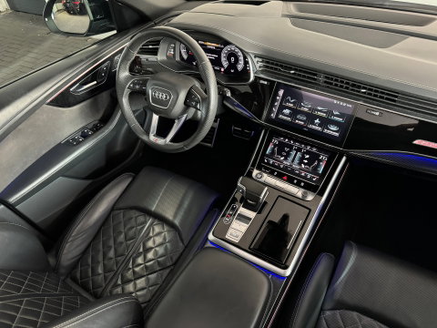 Audi Q8 60 TFSI e quattro S Line Comp Pano|RS Seat|HuD|Massage