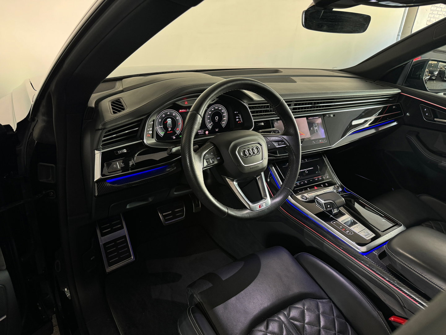Audi Q8 60 TFSI e quattro S Line Comp Pano|RS Seat|HuD|Massage