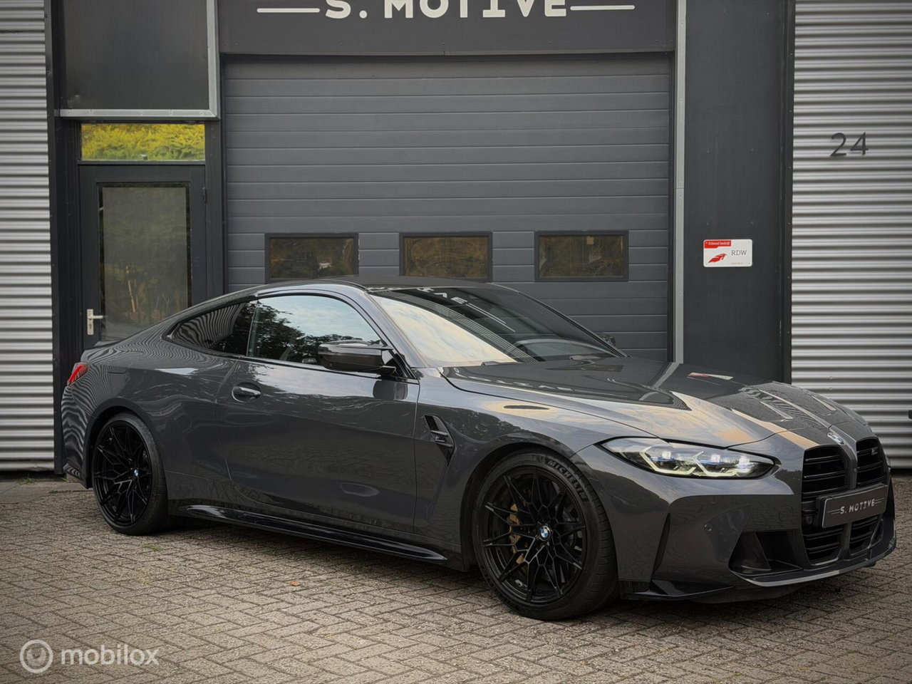 BMW M4