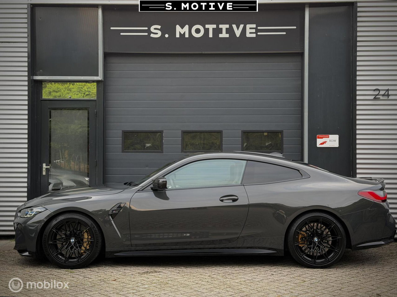 BMW M4