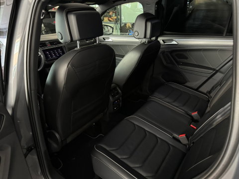 Volkswagen Tiguan 2.0 TSI 4Motion R Line Pano|Memory|Sfeer