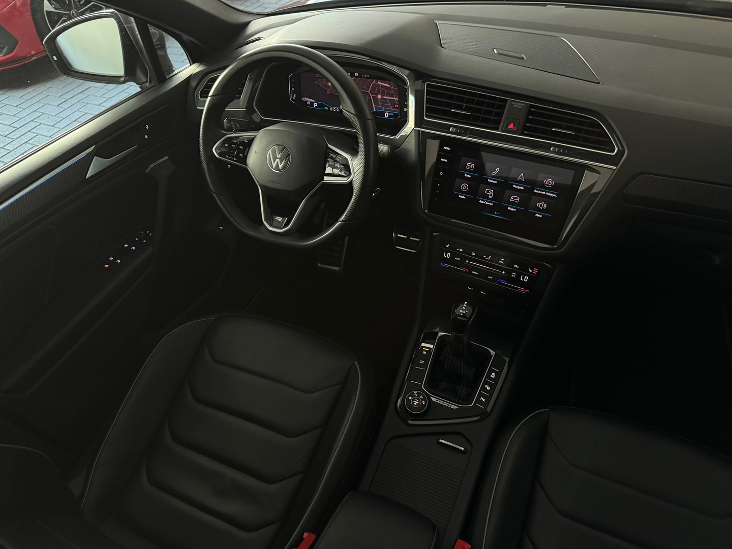 Volkswagen Tiguan 2.0 TSI 4Motion R Line Pano|Memory|Sfeer