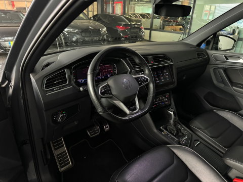 Volkswagen Tiguan 2.0 TSI 4Motion R Line Pano|Memory|Sfeer