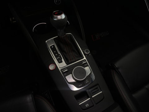 Audi RS3 Limousine 2.5 TFSI quattro Pano|RS Seat|B&O|Keyless
