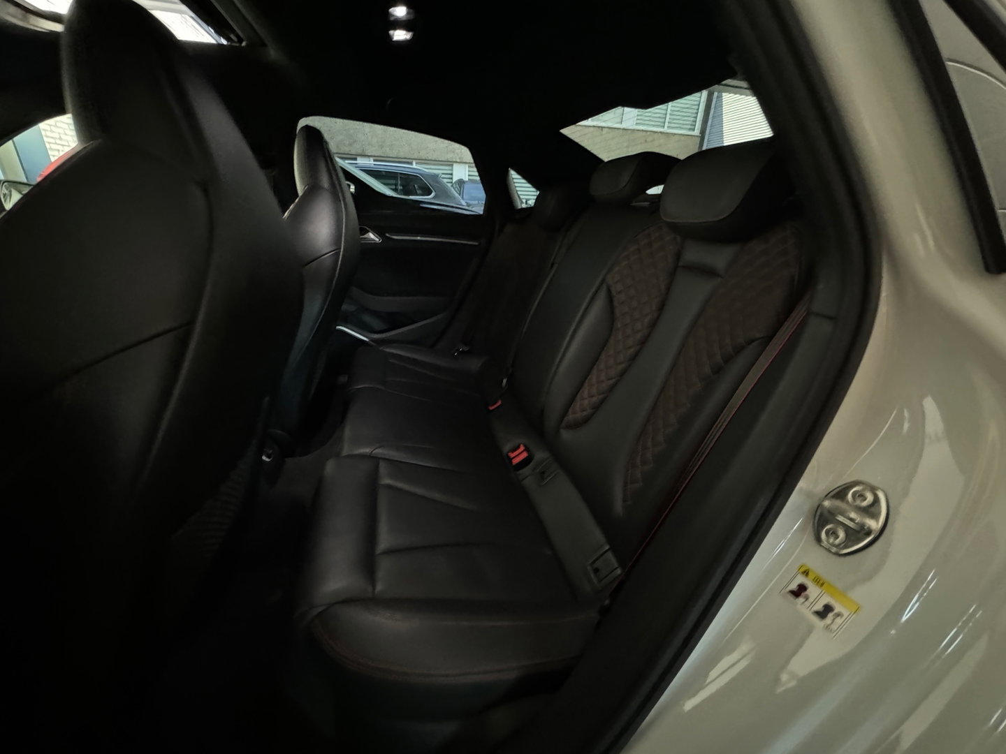 Audi RS3 Limousine 2.5 TFSI quattro Pano|RS Seat|B&O|Keyless