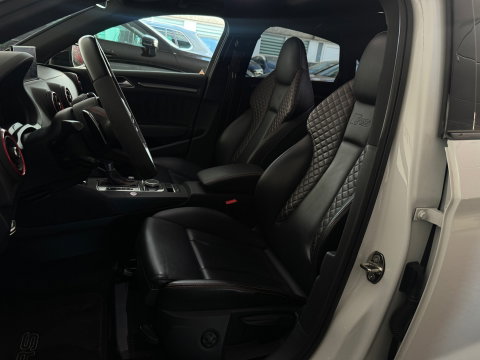 Audi RS3 Limousine 2.5 TFSI quattro Pano|RS Seat|B&O|Keyless