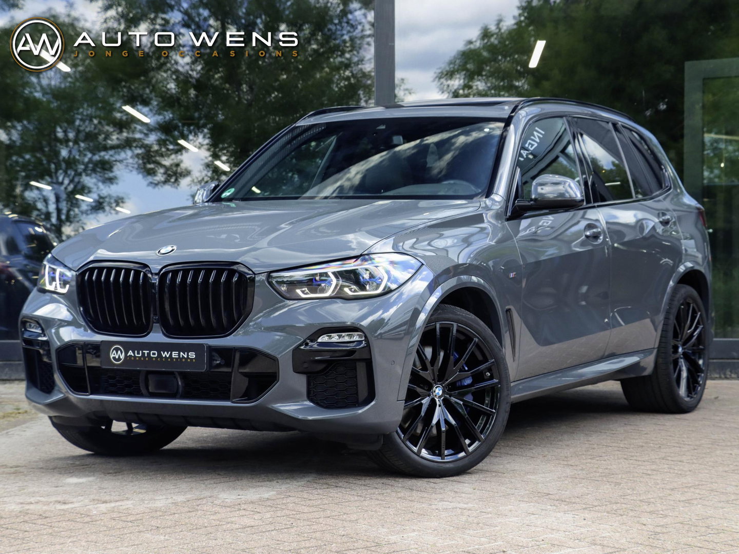 BMW X5 M50i 4.4 530pk | Achterasbesturing | Laser | ACC | Sky Lounge | Grigrio Telesto