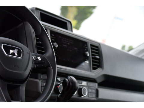 MAN TGE 3.180 35 2.0 L3H3 Black Edition Adaptieve Cruise, Camera, Carplay, LED, Stoelverwarming, Massage stoel, Trekhaak, 177pk, Automaat, Uniek!