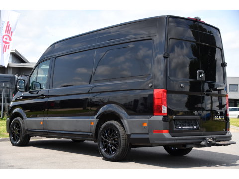 MAN TGE 3.180 35 2.0 L3H3 Black Edition Adaptieve Cruise, Camera, Carplay, LED, Stoelverwarming, Massage stoel, Trekhaak, 177pk, Automaat, Uniek!