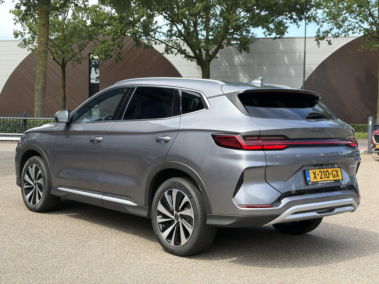 BYD SEAL U