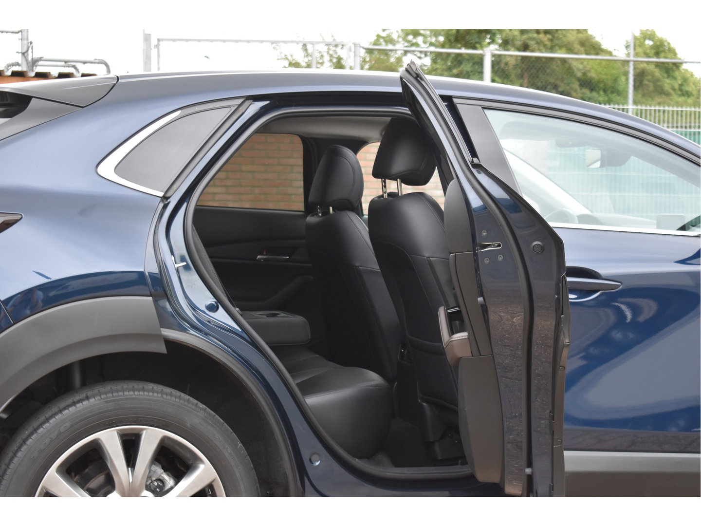 Mazda CX-30 2.0 e-SkyActiv-X M Hybrid Luxury 180 pk | NL-Auto | Open dak | HUD | BOSE | 360 gr.camera | Elekt.stoelen | Leder | Carplay | Full LED