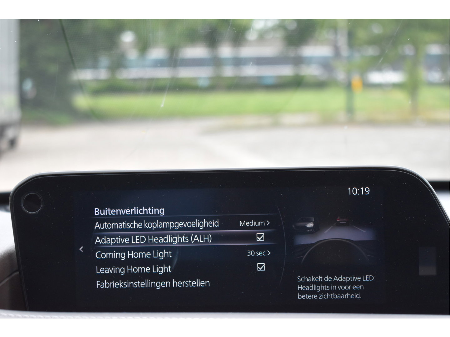 Mazda CX-30 2.0 e-SkyActiv-X M Hybrid Luxury 180 pk | NL-Auto | Open dak | HUD | BOSE | 360 gr.camera | Elekt.stoelen | Leder | Carplay | Full LED