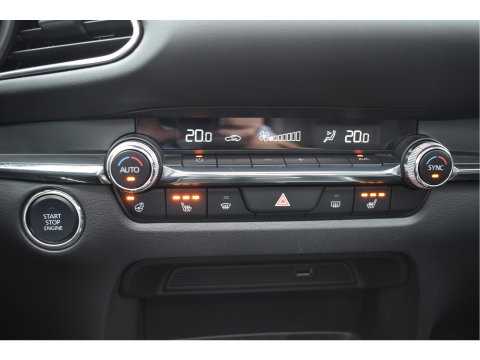 Mazda CX-30 2.0 e-SkyActiv-X M Hybrid Luxury 180 pk | NL-Auto | Open dak | HUD | BOSE | 360 gr.camera | Elekt.stoelen | Leder | Carplay | Full LED