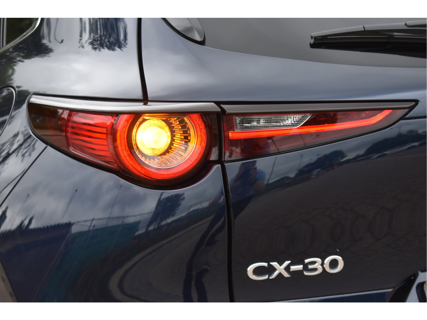 Mazda CX-30 2.0 e-SkyActiv-X M Hybrid Luxury 180 pk | NL-Auto | Open dak | HUD | BOSE | 360 gr.camera | Elekt.stoelen | Leder | Carplay | Full LED