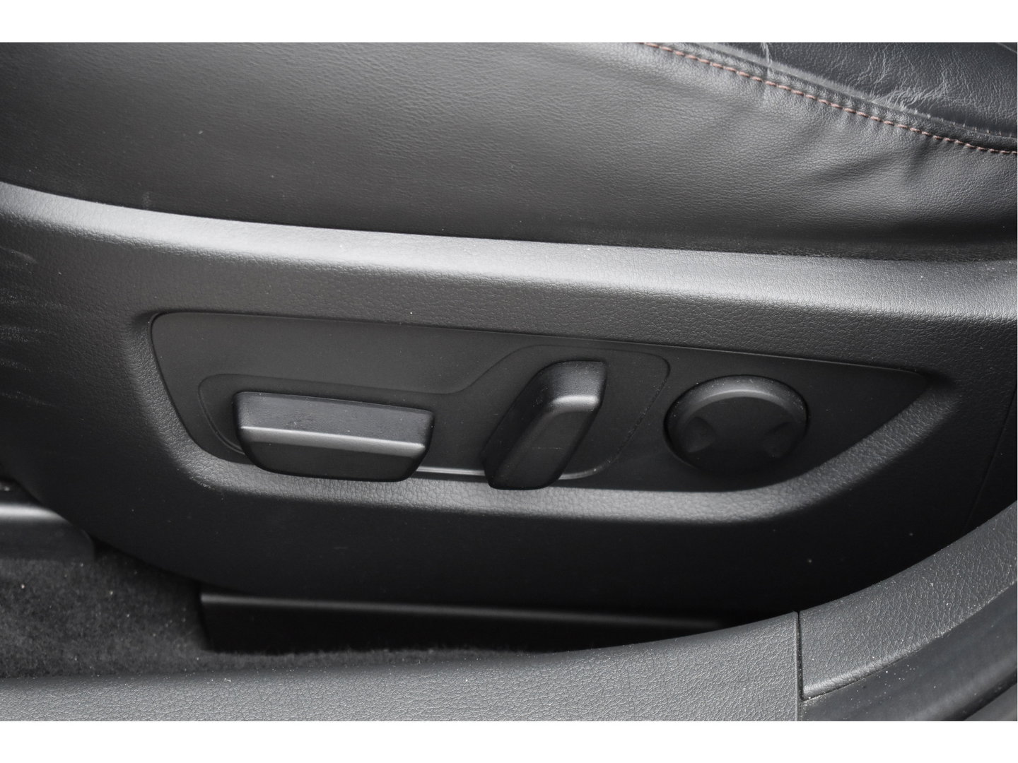 Mazda CX-30 2.0 e-SkyActiv-X M Hybrid Luxury 180 pk | NL-Auto | Open dak | HUD | BOSE | 360 gr.camera | Elekt.stoelen | Leder | Carplay | Full LED