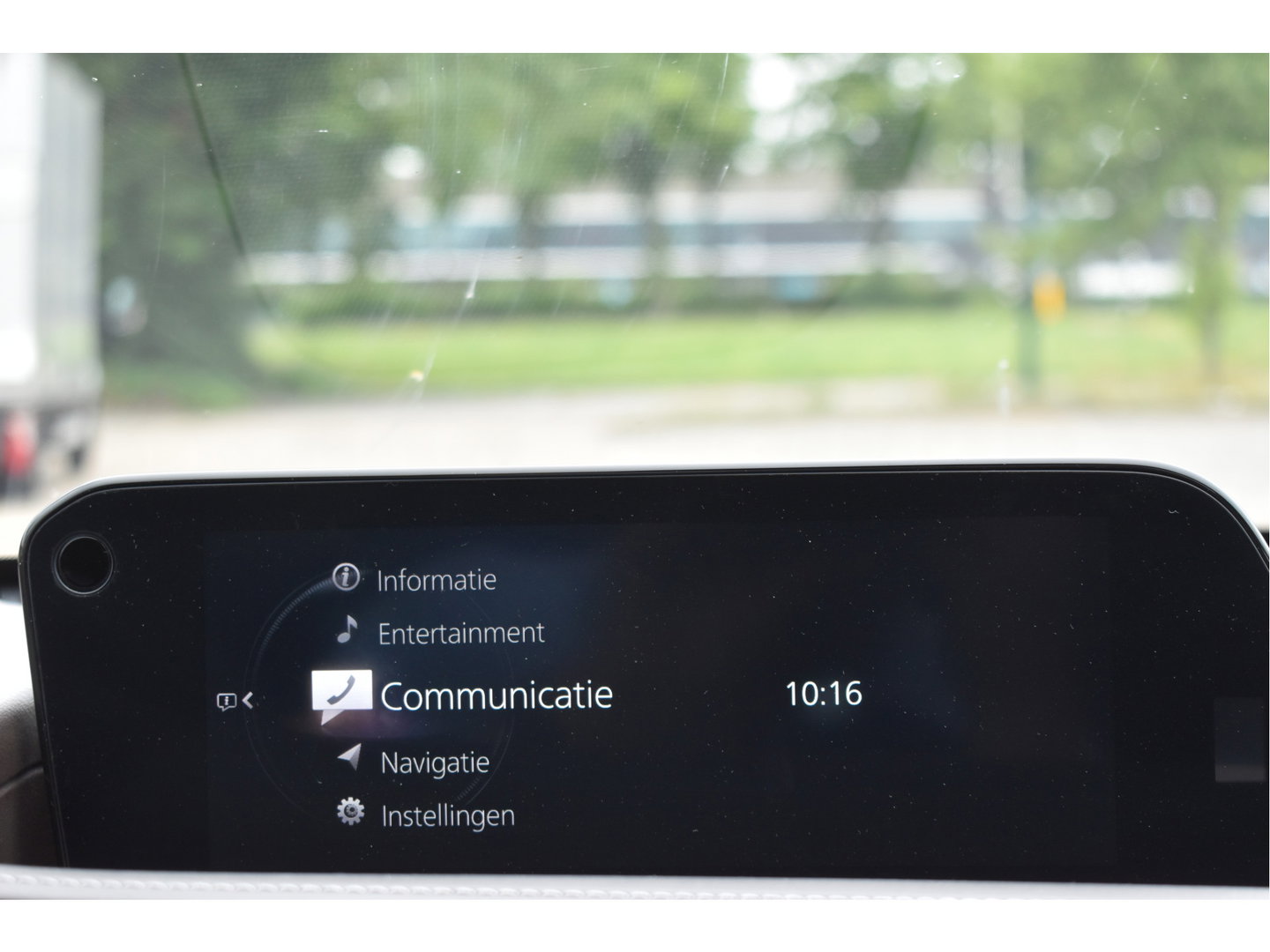 Mazda CX-30 2.0 e-SkyActiv-X M Hybrid Luxury 180 pk | NL-Auto | Open dak | HUD | BOSE | 360 gr.camera | Elekt.stoelen | Leder | Carplay | Full LED
