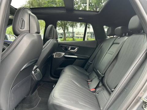 Mercedes-Benz EQE SUV 300 AMG Line 91 kWh|BTW|Pano|Massage|achteras besturing|Memory|HUD|Camera|Leder