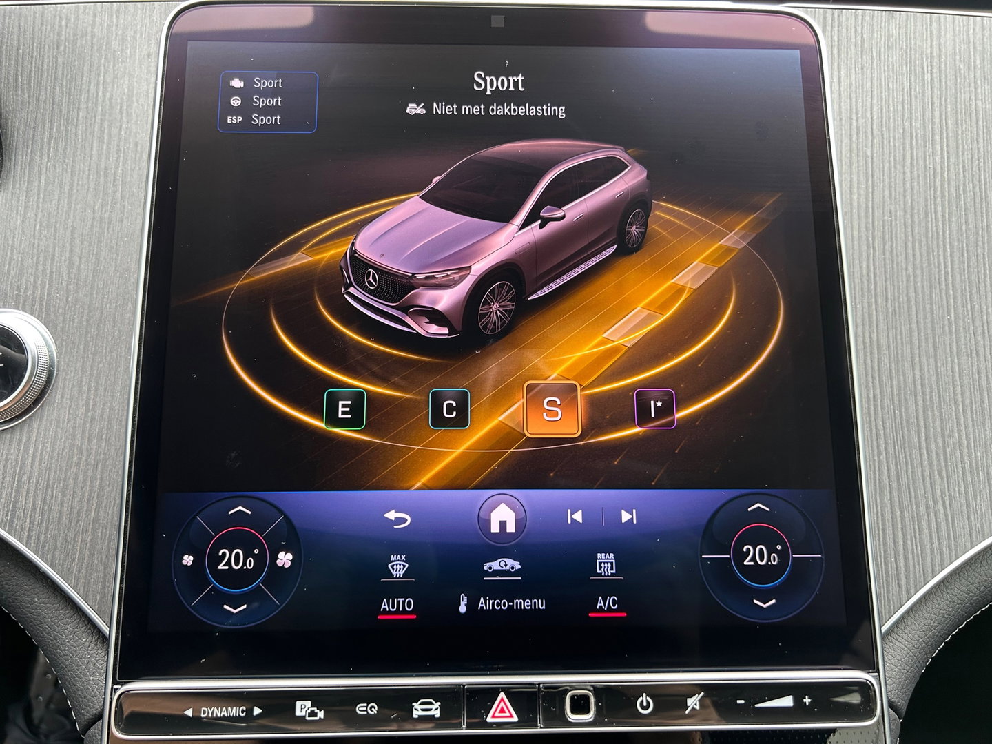 Mercedes-Benz EQE SUV 300 AMG Line 91 kWh|BTW|Pano|Massage|achteras besturing|Memory|HUD|Camera|Leder