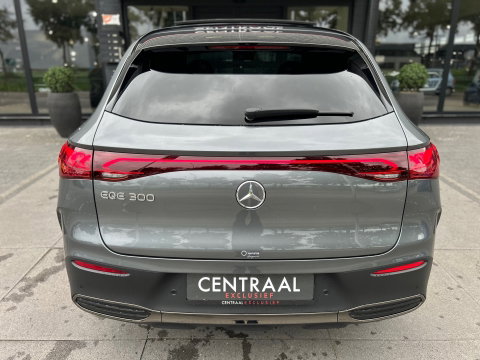 Mercedes-Benz EQE SUV 300 AMG Line 91 kWh|BTW|Pano|Massage|achteras besturing|Memory|HUD|Camera|Leder