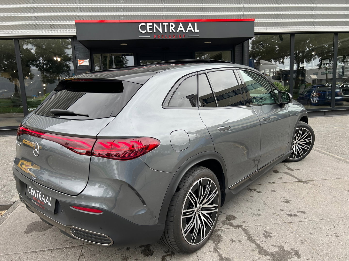 Mercedes-Benz EQE SUV 300 AMG Line 91 kWh|BTW|Pano|Massage|achteras besturing|Memory|HUD|Camera|Leder