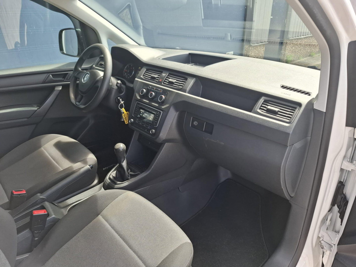 Volkswagen Caddy 2.0 TDI L1H1 BMT Trendline VERLAAGD / AIRCO / STOEL VERWARMING / EURO 6 / NAVI / MARGE AUTO !!