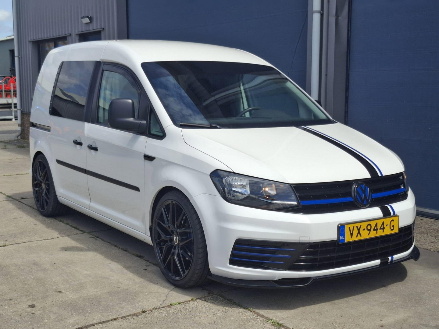 Volkswagen Caddy 2.0 TDI L1H1 BMT Trendline VERLAAGD / AIRCO / STOEL VERWARMING / EURO 6 / NAVI / MARGE AUTO !!