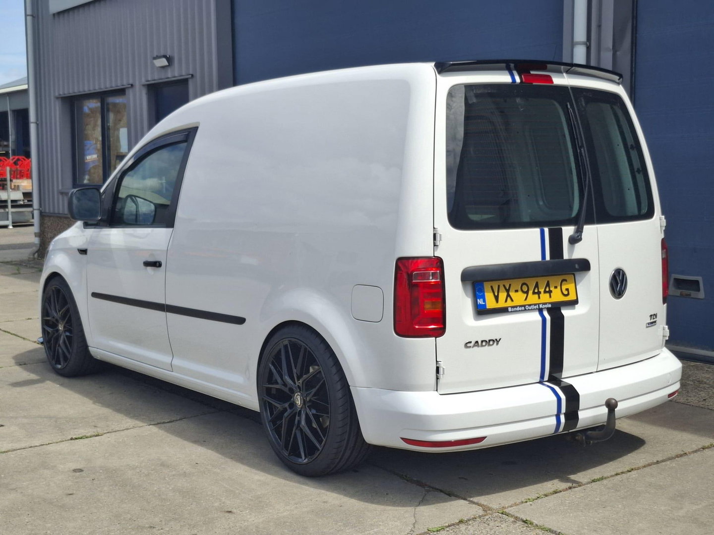 Volkswagen Caddy 2.0 TDI L1H1 BMT Trendline VERLAAGD / AIRCO / STOEL VERWARMING / EURO 6 / NAVI / MARGE AUTO !!