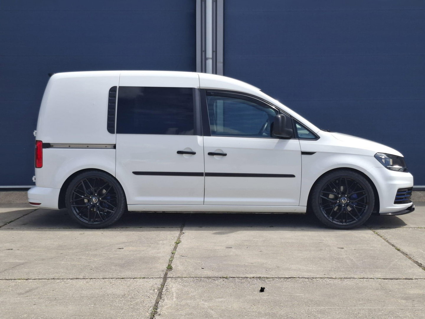 Volkswagen Caddy 2.0 TDI L1H1 BMT Trendline VERLAAGD / AIRCO / STOEL VERWARMING / EURO 6 / NAVI / MARGE AUTO !!