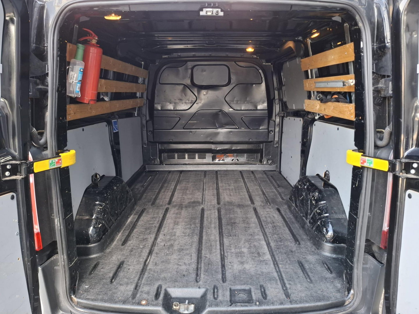 Ford Transit Custom 270 2.0 TDCI L1H1 Economy Edition AIRCO / CRUISE CONTROLE / TREKHAAK / EURO 6