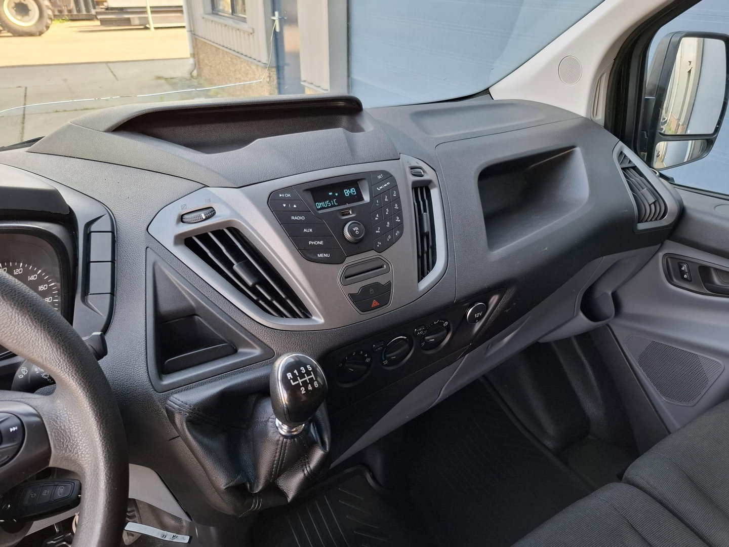 Ford Transit Custom 270 2.0 TDCI L1H1 Economy Edition AIRCO / CRUISE CONTROLE / TREKHAAK / EURO 6