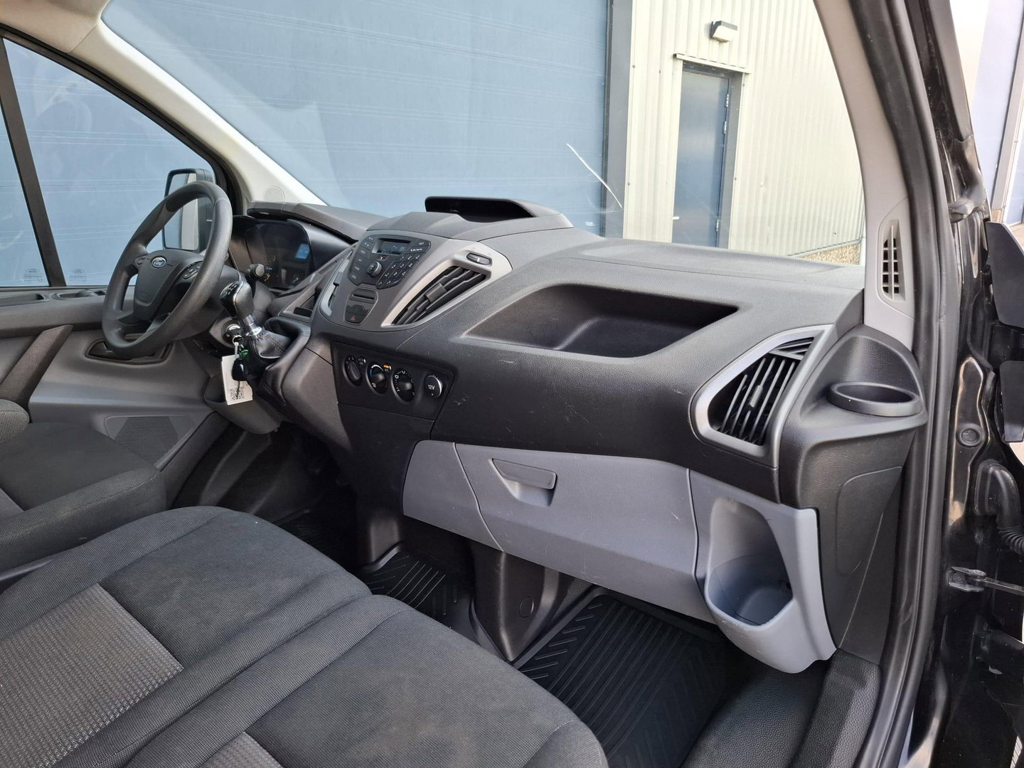Ford Transit Custom 270 2.0 TDCI L1H1 Economy Edition AIRCO / CRUISE CONTROLE / TREKHAAK / EURO 6