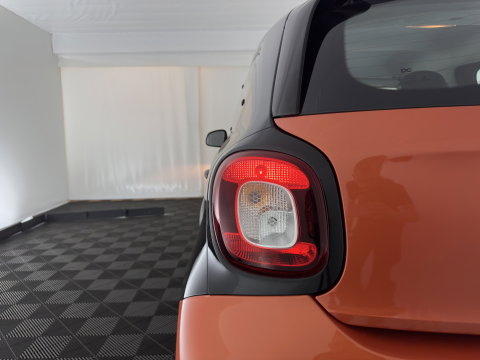 Smart Forfour 1.0 Essential Edition *AIRCO | CRUISE | COMFORTSEATS*