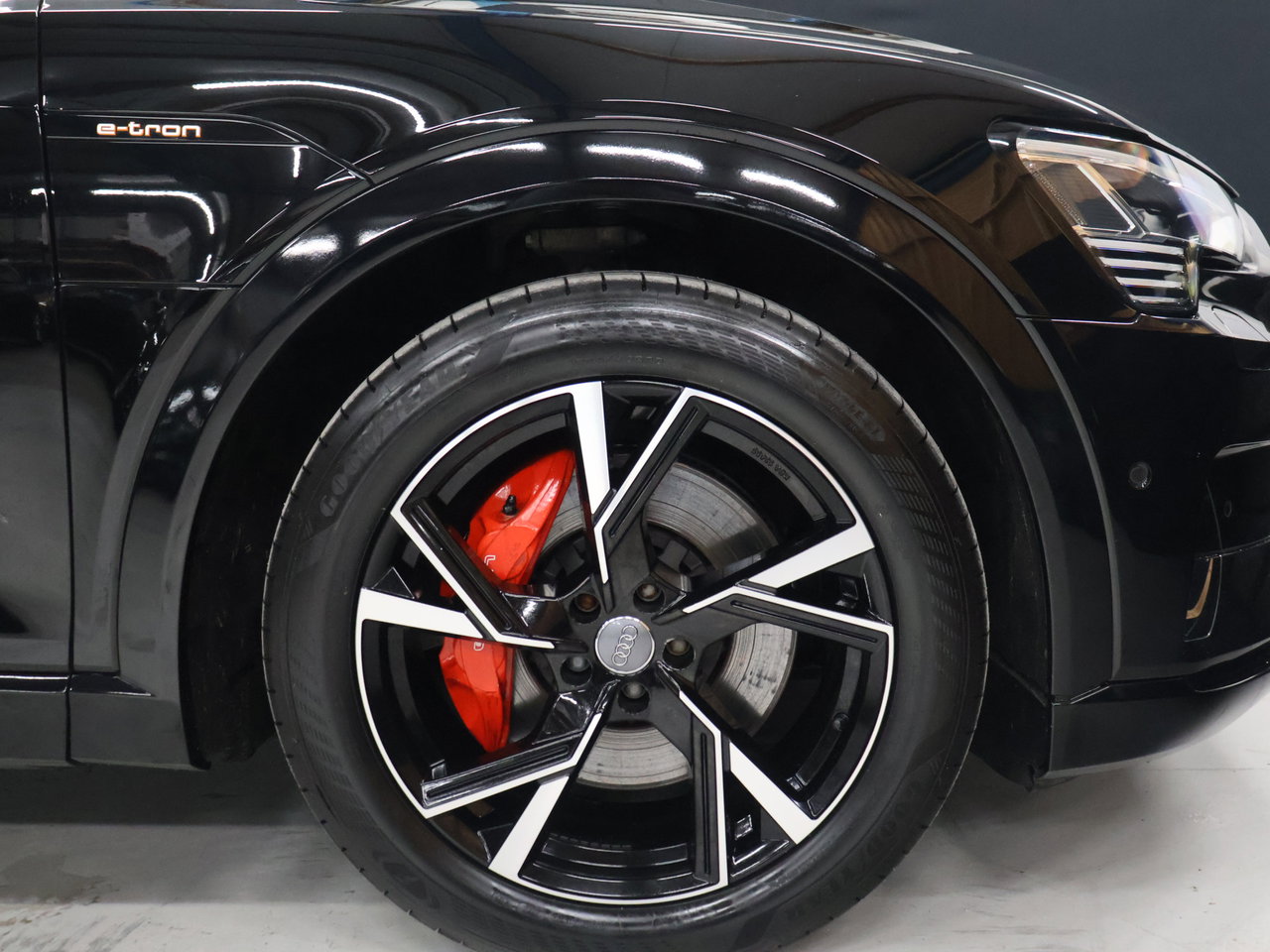 Audi e-tron