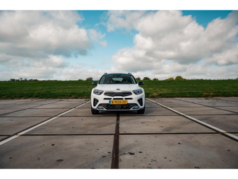 Kia Stonic 1.0 T-GDi 120PK MHEV GT-Line | TREKHAAK | CAMERA | DAB | NAVI | ALL SEASON BANDEN